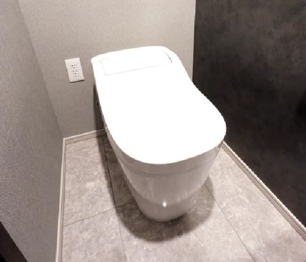 タンクレストイレ